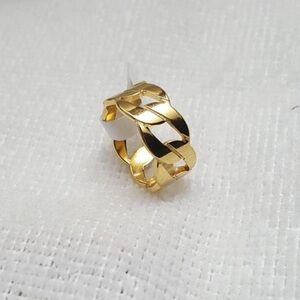 Elegant Gold-Tone Women's Ring